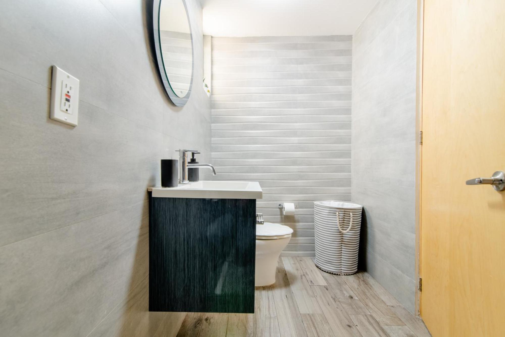 B109 - 2br - 2bth Mexiko-Stadt